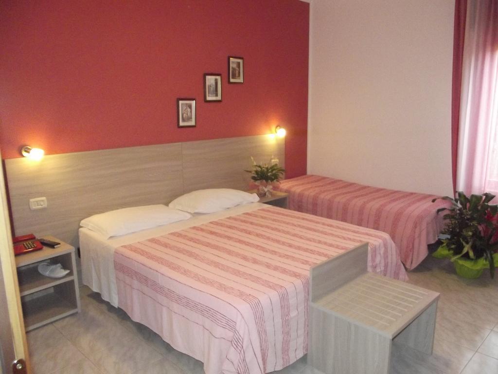 Hotel Piccadilly Montecatini Terme Bagian luar foto