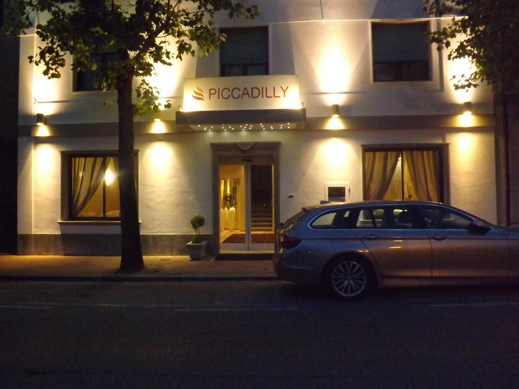 Hotel Piccadilly Montecatini Terme Bagian luar foto