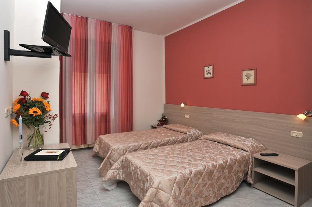 Hotel Piccadilly Montecatini Terme Bagian luar foto