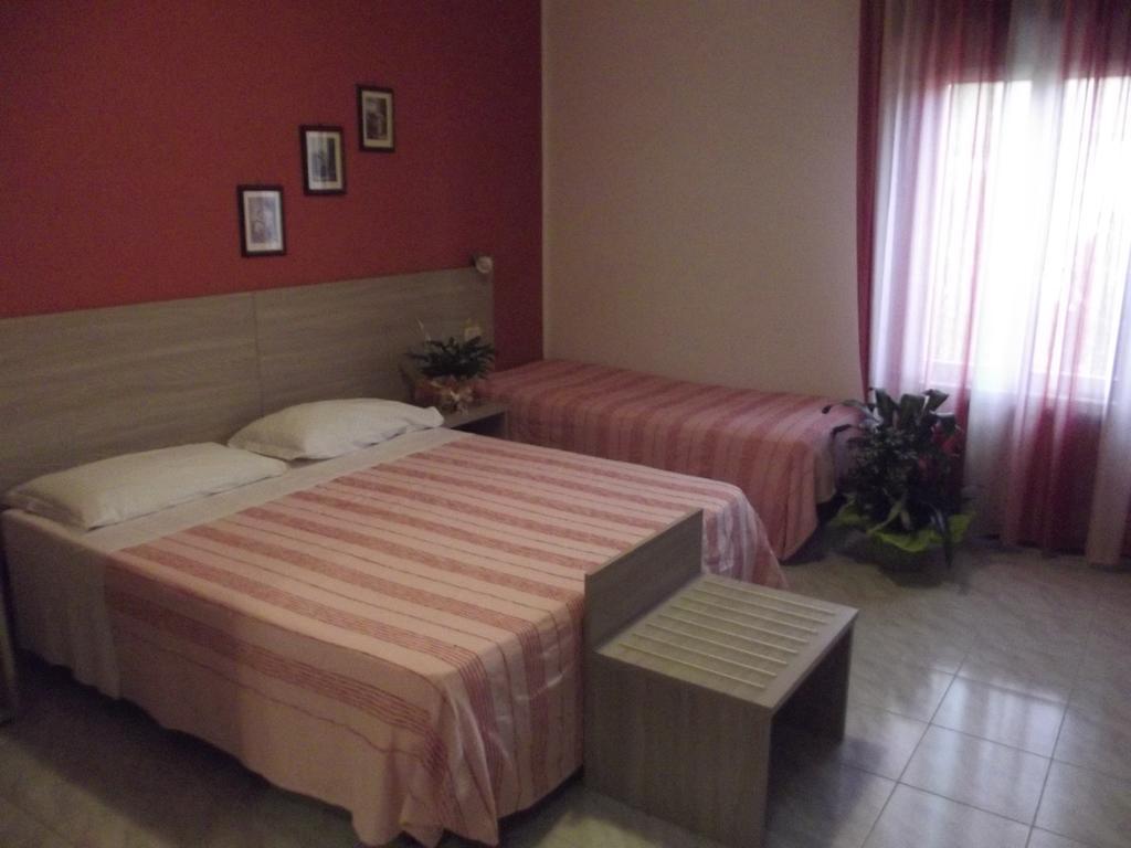 Hotel Piccadilly Montecatini Terme Bagian luar foto